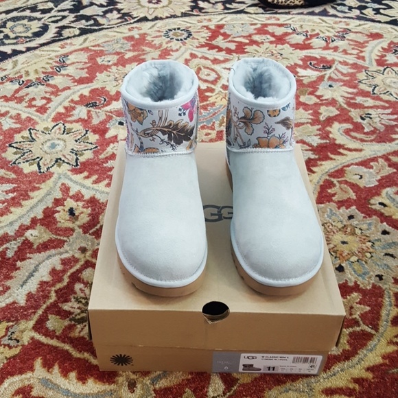 UGG Shoes - NEW UGG BOOTS